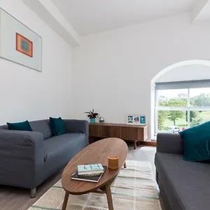 John's Place Edinburgh