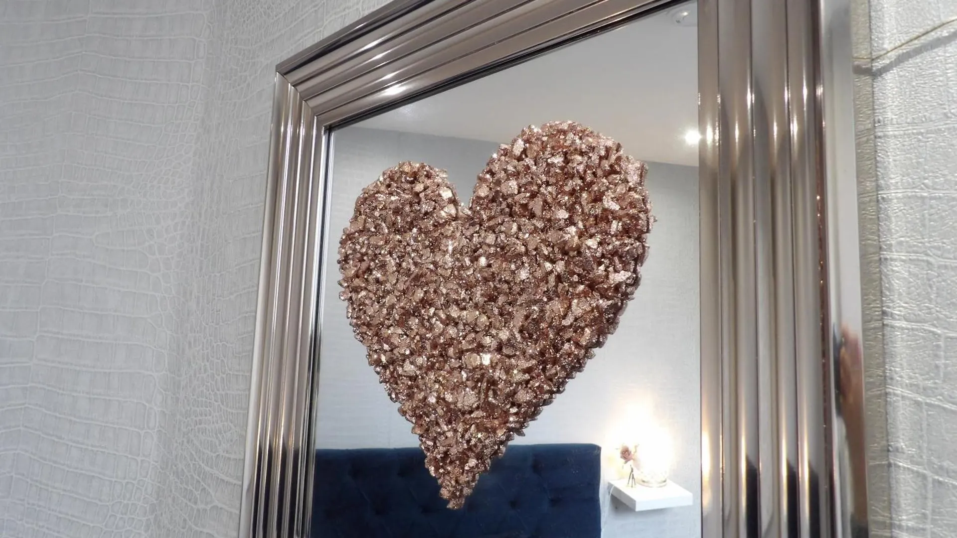 City Convenience, Calm Comfort-- A Stylish One-Bedroom Retreat Just 3 Stops From The Heart Of The City Edinburgh 0*,